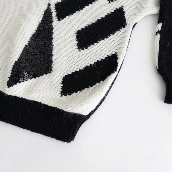 Vintage  Liana Petites Black & Cream Geometric Shapes Knit Crewneck Sweater S - Picture 7 of 13
